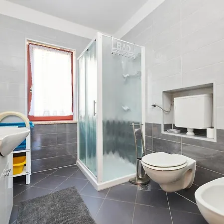 Haus Ana Апартаменти Пореч