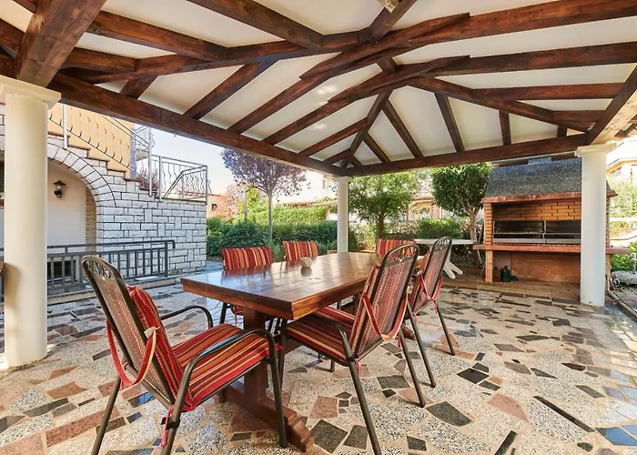 Апартаменти Haus Ana *