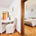 Haus Ana Apartman Poreč