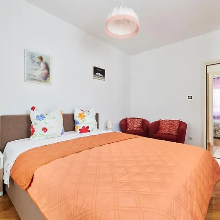 Haus Ana بوريتش