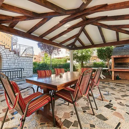 アパート Haus Ana *